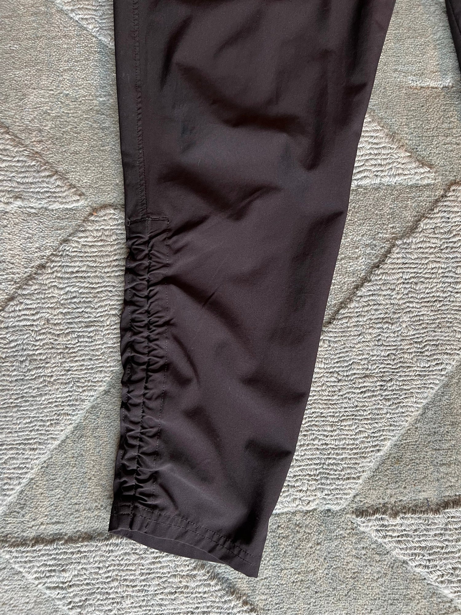 Athletic Works Yoga Workout Cropped Pants Lg  Athletic works Workout  crops Gym shorts womens